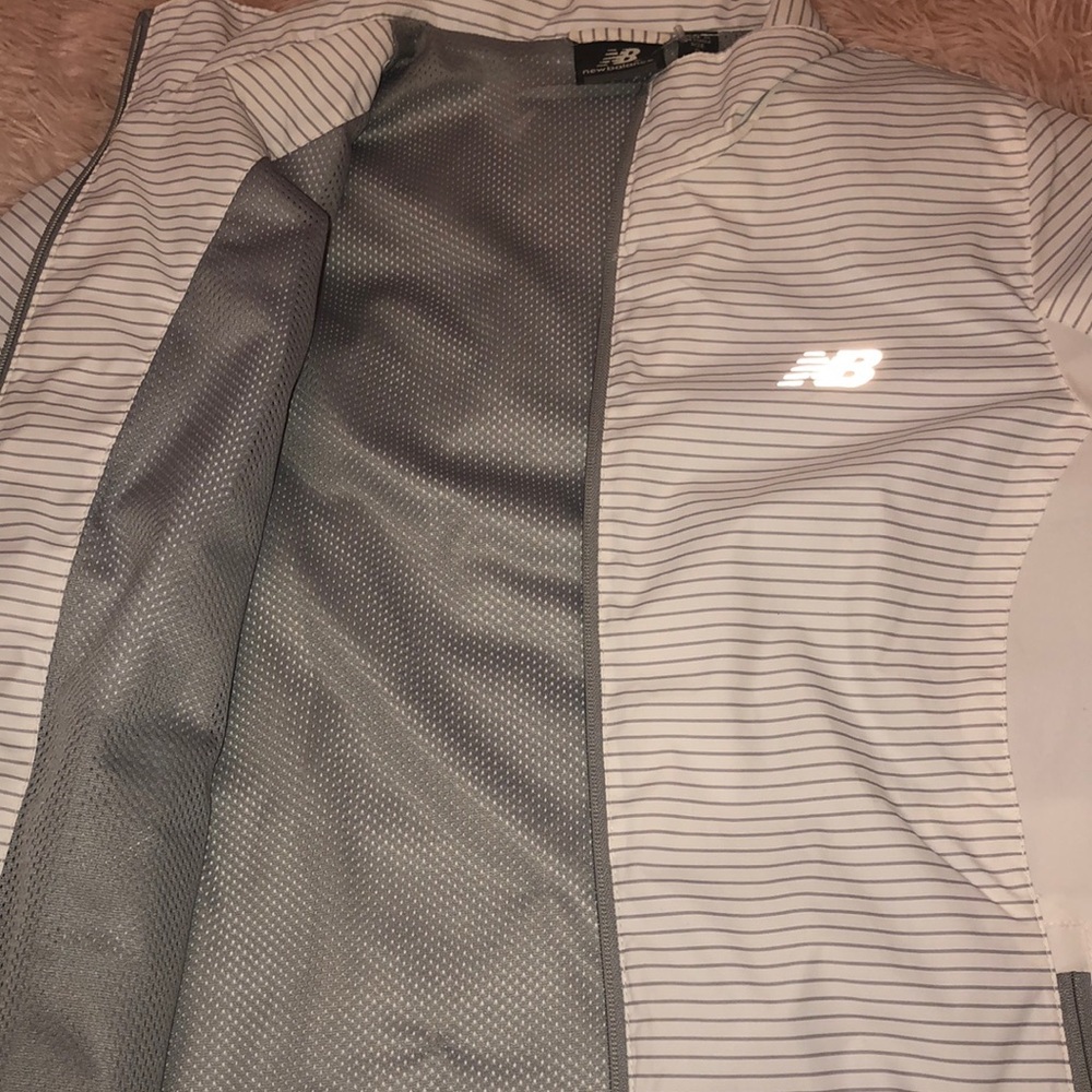 New Balance Jacket - Picture 3 of 4